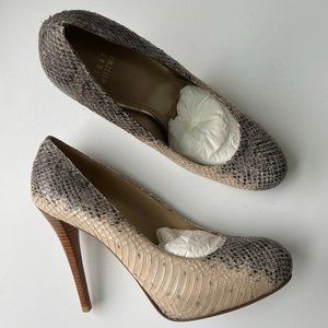 Stuart Weitzman snakeskin / python Platform Wooden Pumps - Heels